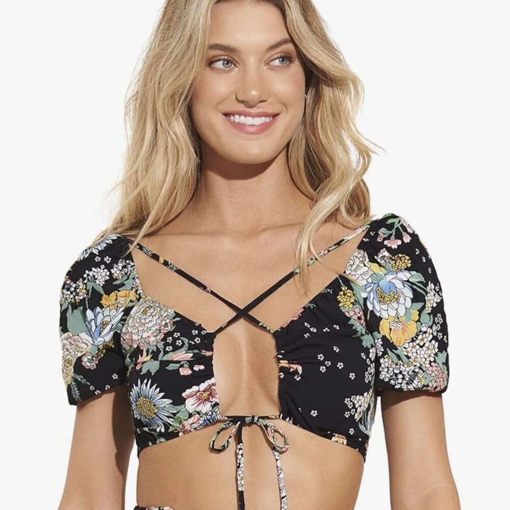 Maaji Black Floral Bouquet Reversible Smocked Puff Short Sleeve Riley Crop Top - Picture 2 of 8